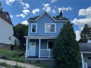 211 Wilbert St, Mt Washington, PA 15211