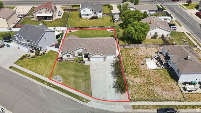 422 W 1500 N, Harrisville, UT 84404