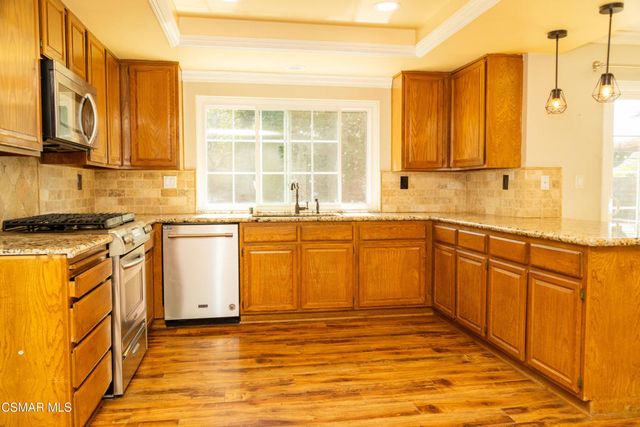 3975 Southhampton Road, Moorpark, CA 93021
