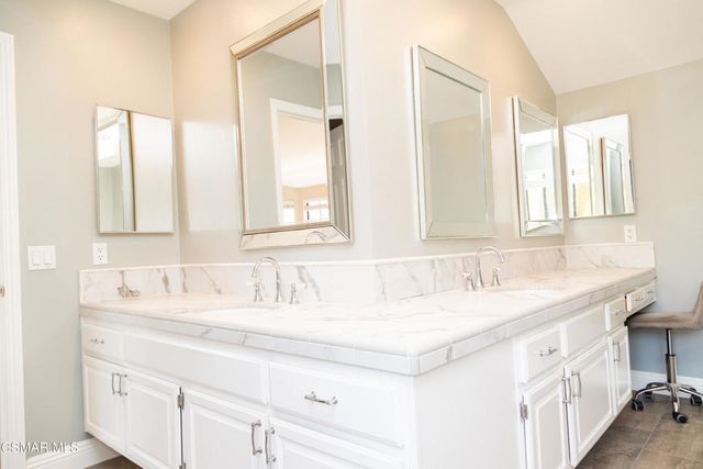 3975 Southhampton Road, Moorpark, CA 93021