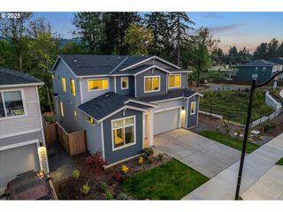 17446 Sw WAPATO ISLAND Dr, Sherwood, OR 97140