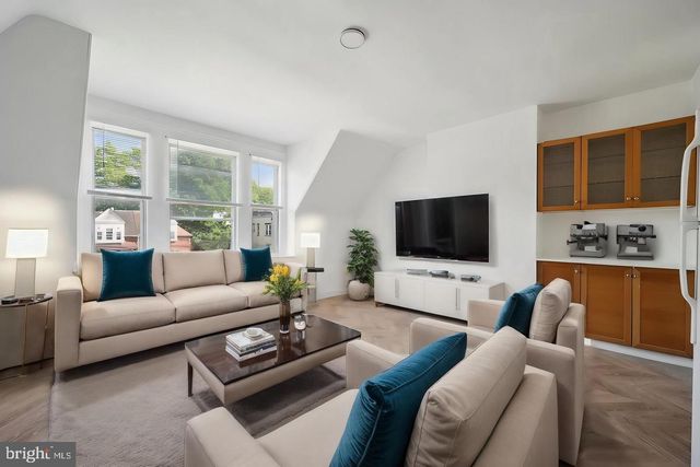 4813 CHESTER AVE, Philadelphia, PA 19143