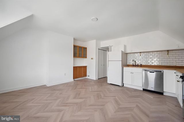 4813 CHESTER AVE, Philadelphia, PA 19143