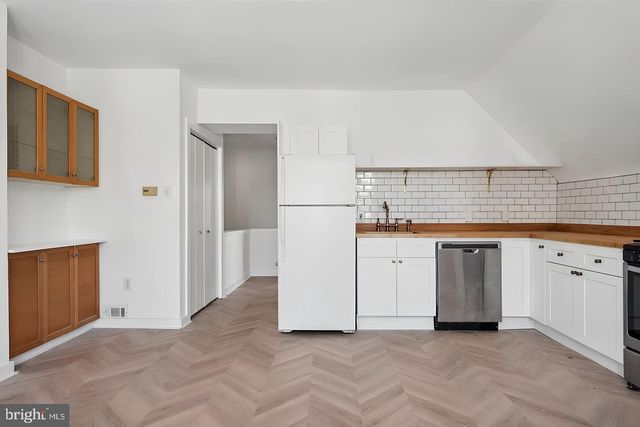 4813 CHESTER AVE, Philadelphia, PA 19143