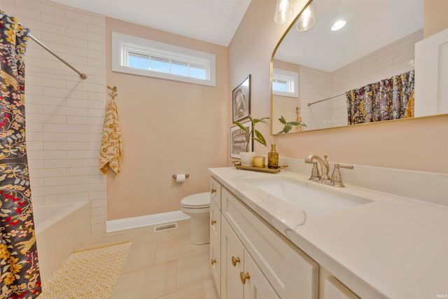 7816 Mesa Court, Evansville, IN 47715