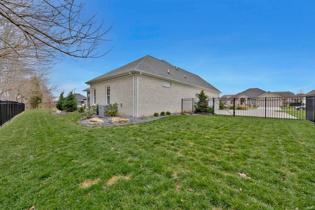 7816 Mesa Court, Evansville, IN 47715
