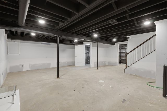 1295 Smith Avenue, Birmingham, MI 48009