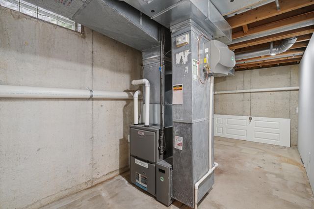 1295 Smith Avenue, Birmingham, MI 48009