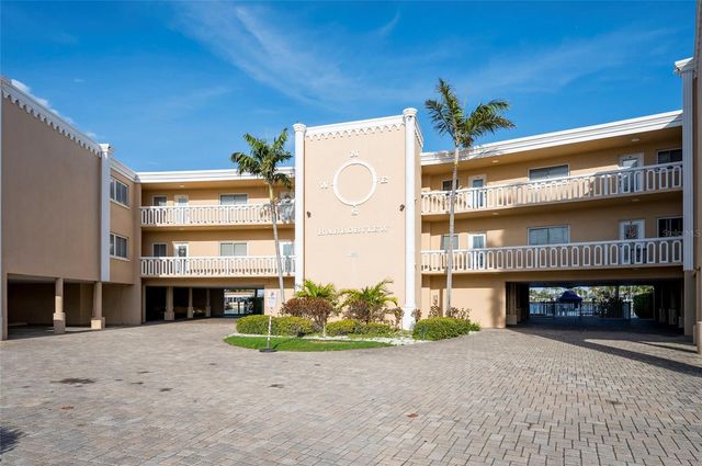 11605 3RD STREET E 207, Treasure Island, FL 33706