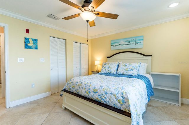 11605 3RD STREET E 207, Treasure Island, FL 33706