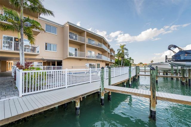 11605 3RD STREET E 207, Treasure Island, FL 33706