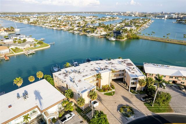 11605 3RD STREET E 207, Treasure Island, FL 33706