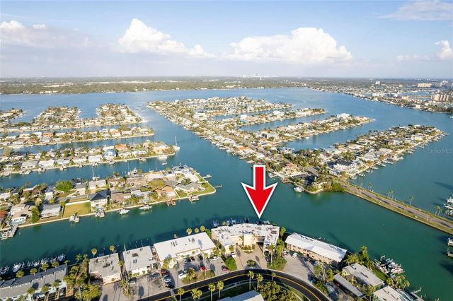 11605 3RD STREET E 207, Treasure Island, FL 33706