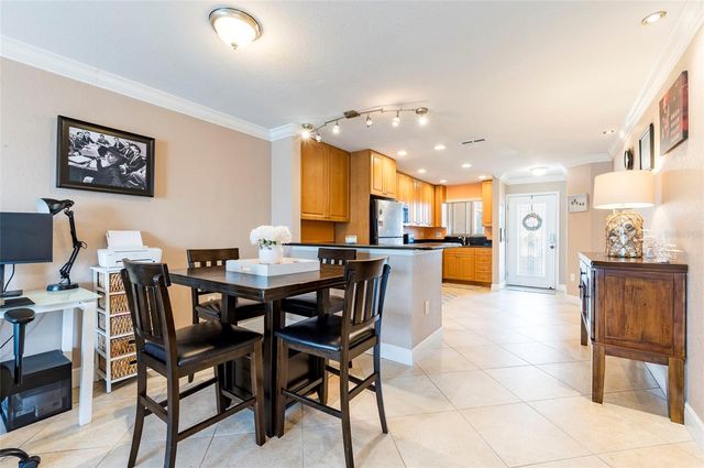 11605 3RD STREET E 207, Treasure Island, FL 33706