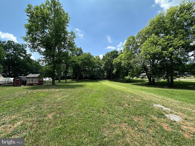17905 BROADFORDING RD, Hagerstown, MD 21740
