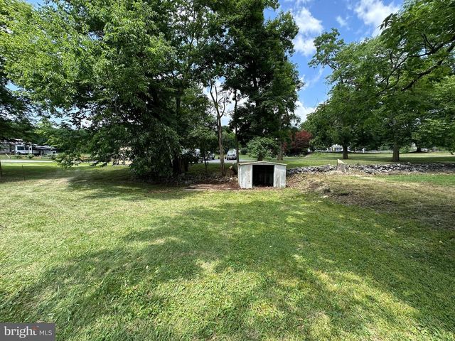 17905 BROADFORDING RD, Hagerstown, MD 21740