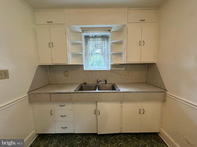 17905 BROADFORDING RD, Hagerstown, MD 21740