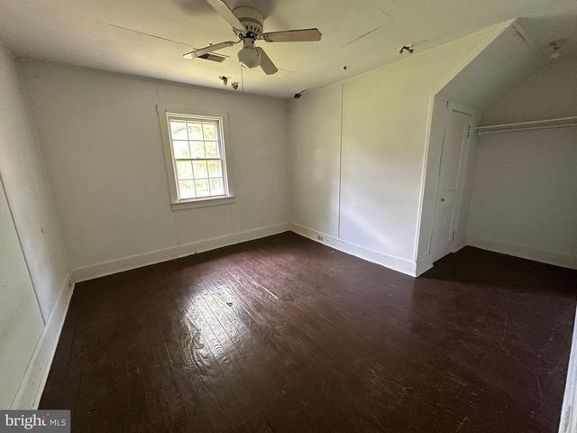 17905 BROADFORDING RD, Hagerstown, MD 21740
