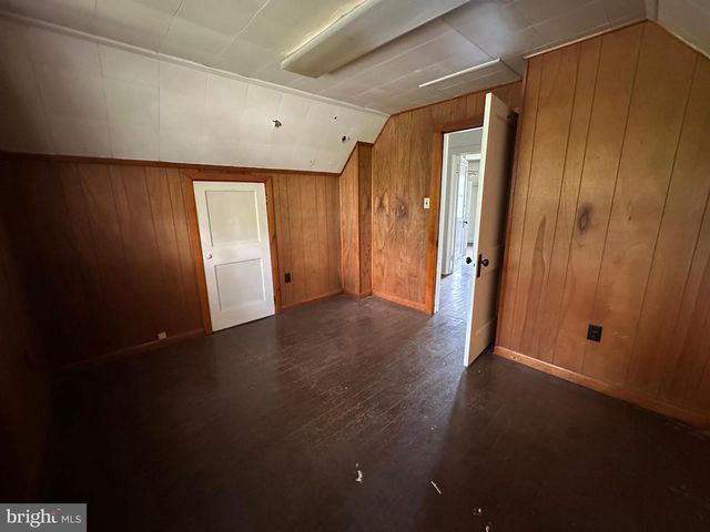 17905 BROADFORDING RD, Hagerstown, MD 21740