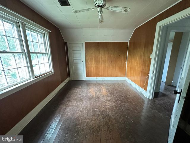 17905 BROADFORDING RD, Hagerstown, MD 21740