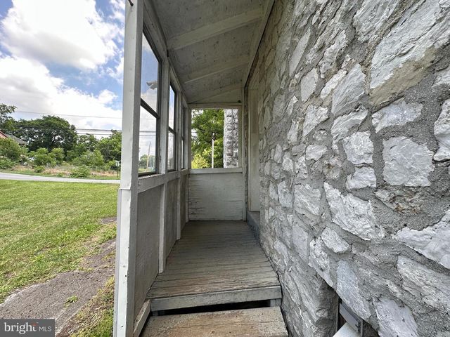 17905 BROADFORDING RD, Hagerstown, MD 21740