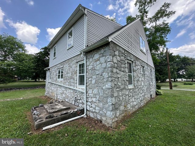 17905 BROADFORDING RD, Hagerstown, MD 21740