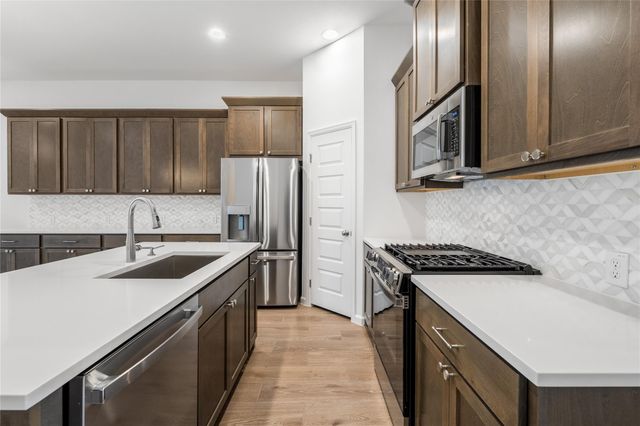 186 Blackborrow DR, Kyle, TX 78640