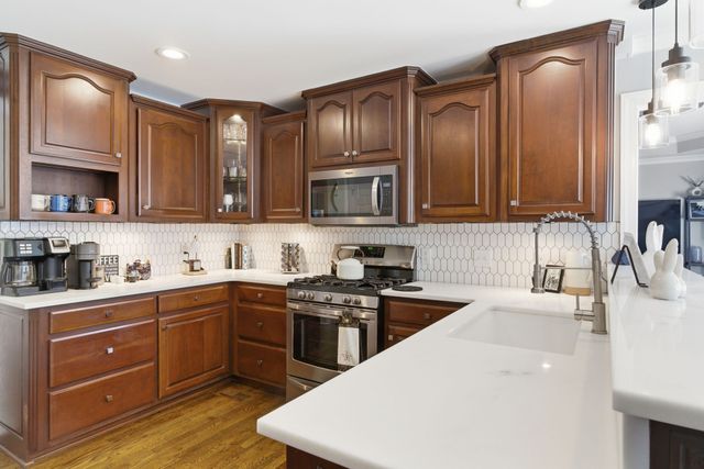1043 Willow Park Cir, Hendersonville, TN 37075
