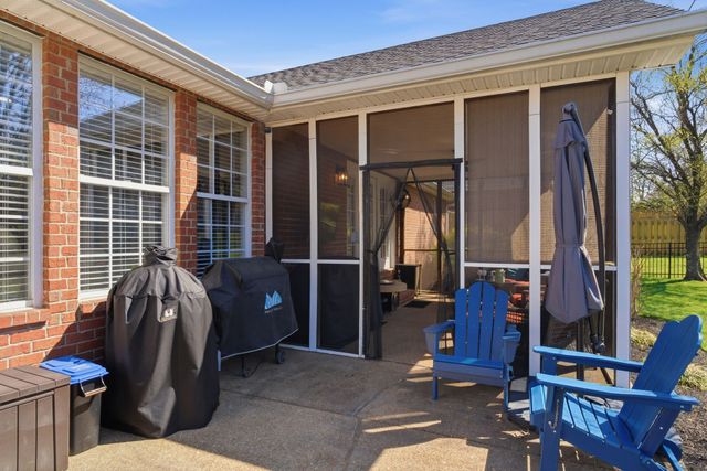 1043 Willow Park Cir, Hendersonville, TN 37075