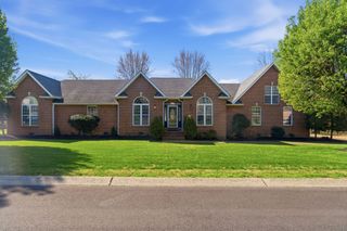 1043 Willow Park Cir, Hendersonville, TN 37075
