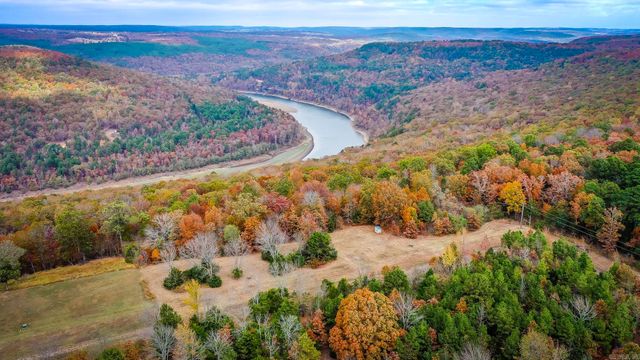 10 Eagle Ridge Dr., Greers Ferry, AR 72067