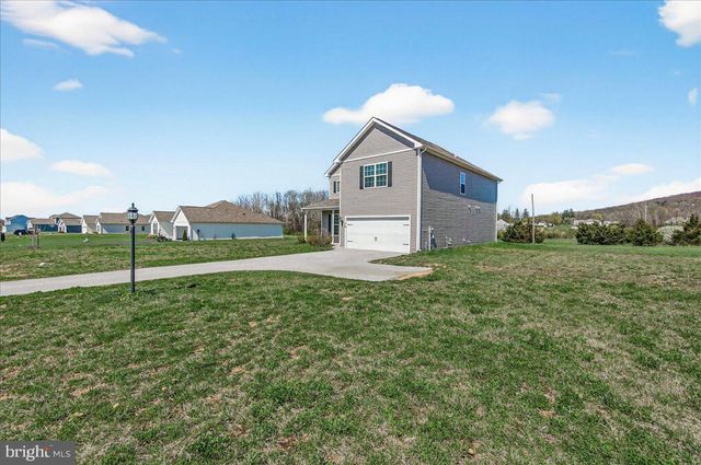 78 VINTAGE LN, Hanover, PA 17331