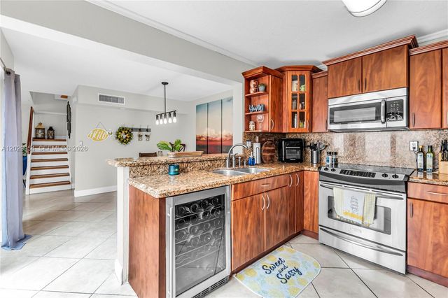 4714 SW 67th Ave C6, Miami, FL 33155