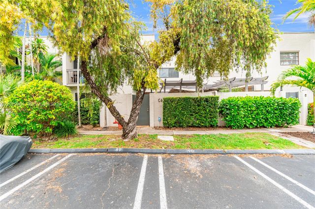 4714 SW 67th Ave C6, Miami, FL 33155