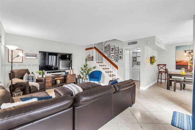 4714 SW 67th Ave C6, Miami, FL 33155