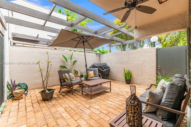 4714 SW 67th Ave C6, Miami, FL 33155