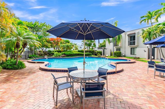 4714 SW 67th Ave C6, Miami, FL 33155