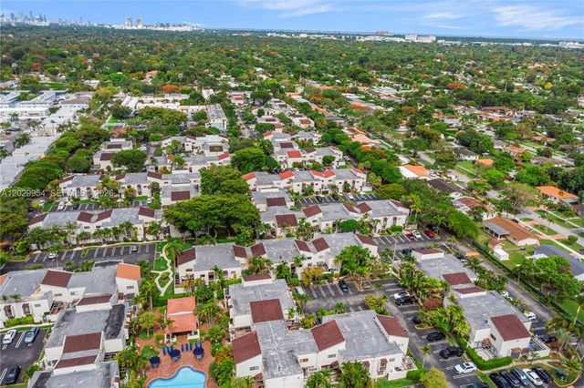 4714 SW 67th Ave C6, Miami, FL 33155