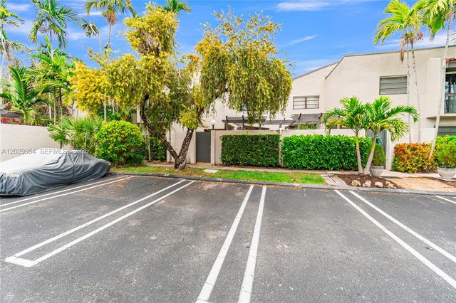 4714 SW 67th Ave C6, Miami, FL 33155
