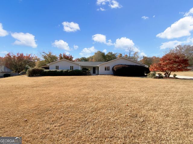 110 Spring Creek Court, Fayetteville, GA 30215