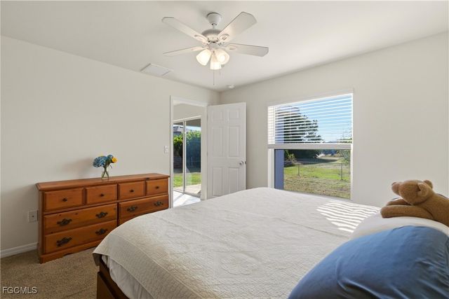 3820 NE 10th PL, Cape Coral, FL 33909