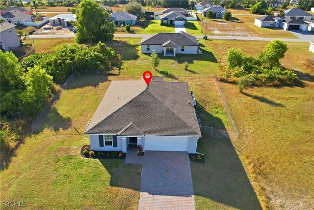 3820 NE 10th PL, Cape Coral, FL 33909