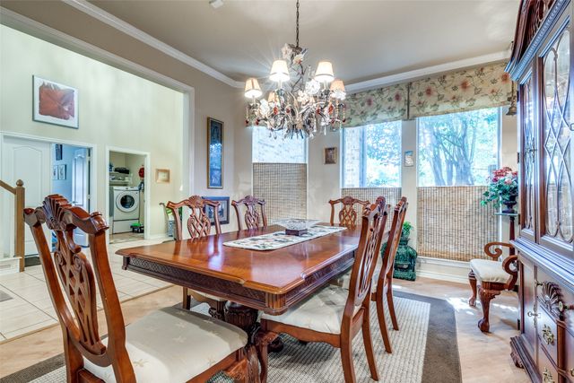 327 Kahala Drive, Dallas, TX 75218