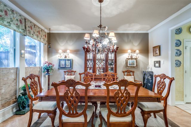 327 Kahala Drive, Dallas, TX 75218