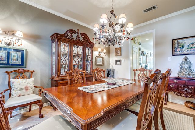 327 Kahala Drive, Dallas, TX 75218