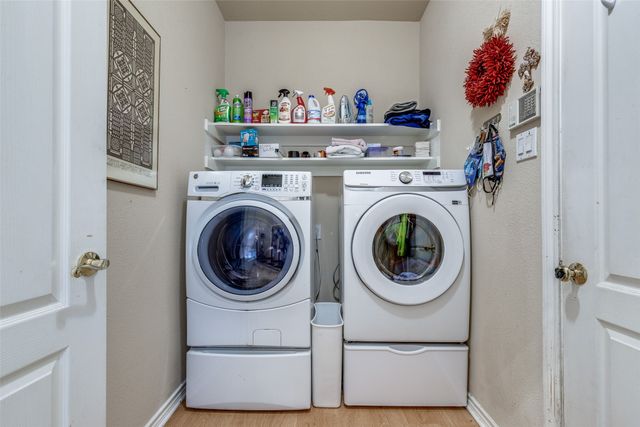 327 Kahala Drive, Dallas, TX 75218
