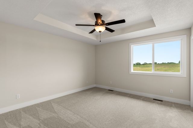905 Percheron Lane, Norwalk, IA 50211
