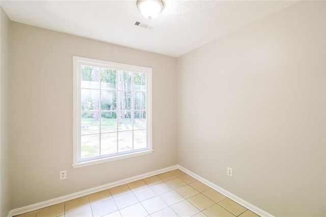 8605 Collins Drive, Jonesboro, GA 30236