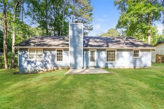 8605 Collins Drive, Jonesboro, GA 30236