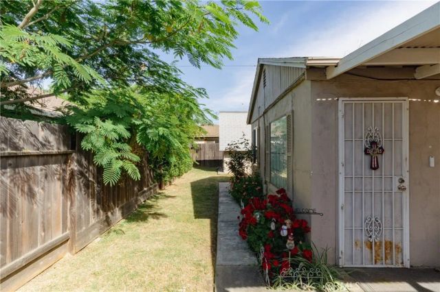 1070 E 23rd Street, Merced, CA 95340